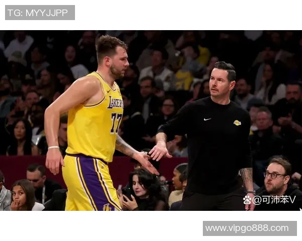 2008年湖人对勇士的经典对决回顾与分析